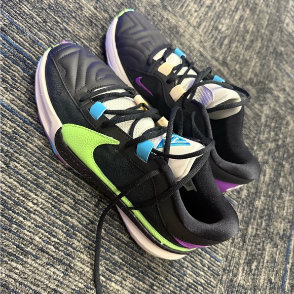 Nike Other - Never Worn Nike Mens Giannis 6 Basketball Shoes